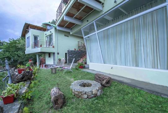 A Cozy Vacation Retreat on the Hilltop in Ramgarh Image