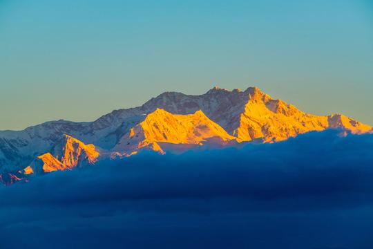 Singalila National Park From Darjeeling Image
