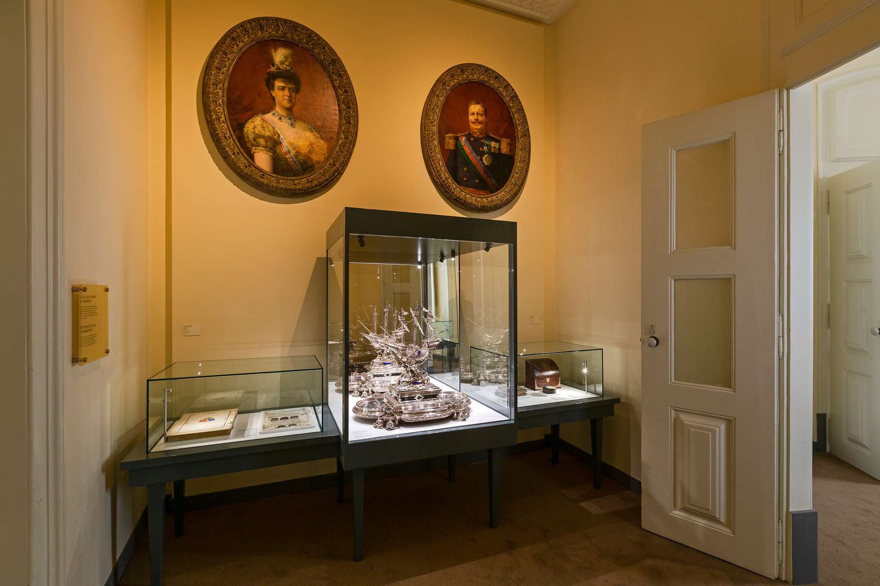 Park and National Palace of Pena Tickets, Sintra | Last-Minute Priority Entrance Image