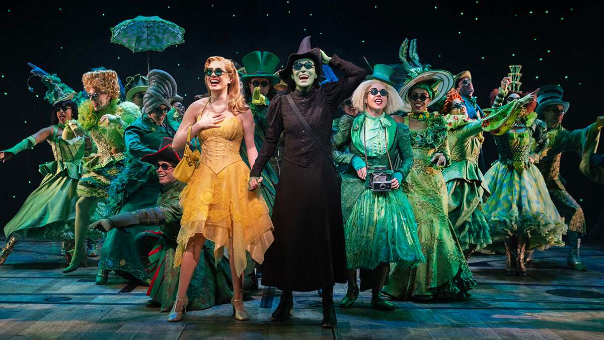 See the talented cast of the amazing Broadway show the Wicked