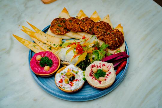 MIMI - High Energy Cocktail Bar Image