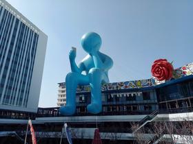 54iluis9by9mwz6z97bu1ngq09gl 1280px dali art plaza 2019 02 06