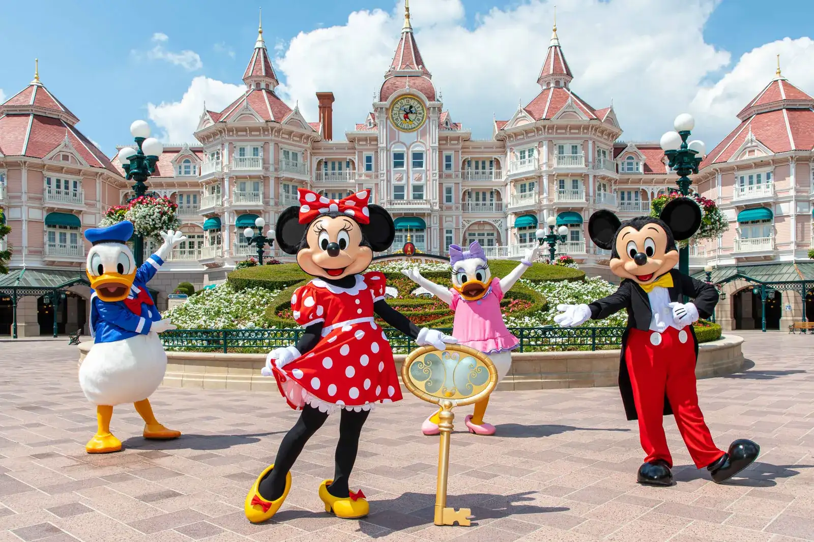 Disneyland Paris Tickets Image