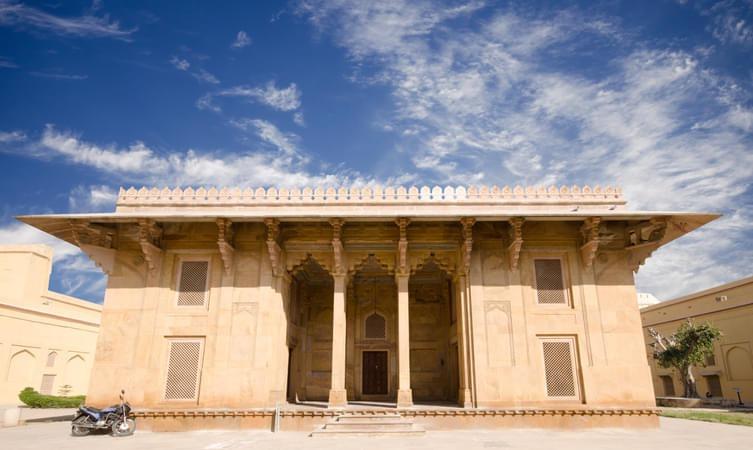 Akbar's Palace & Museum