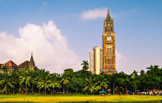 Mumbai Darshan in a Premium Bus Tour Image