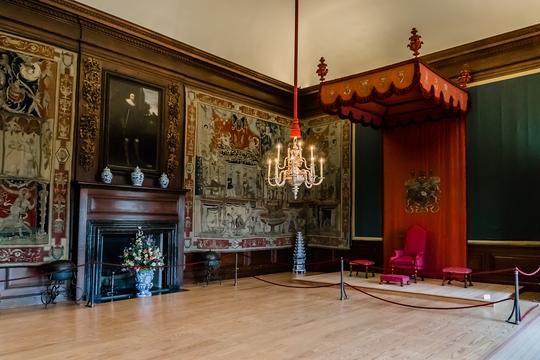 Hampton Court Palace Tickets Image