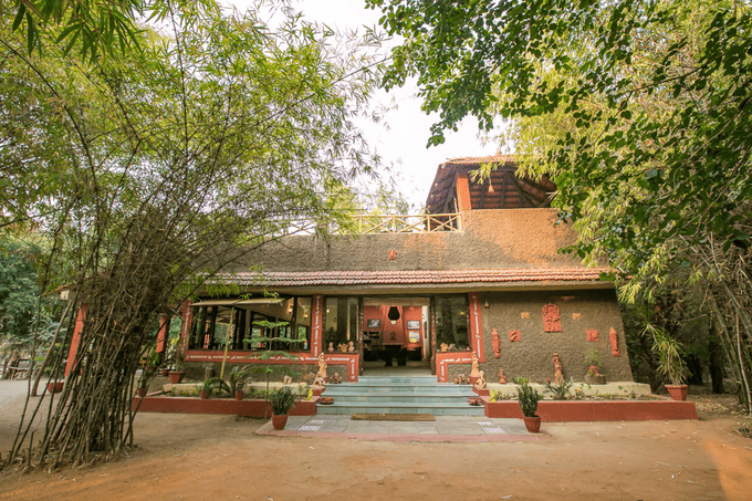 Front view of Bandhavgarh Jungle lodges
