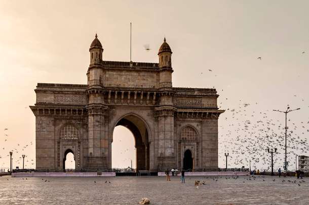 Go for Morning Bicycle Tour in Mumbai and explore Gateway of India