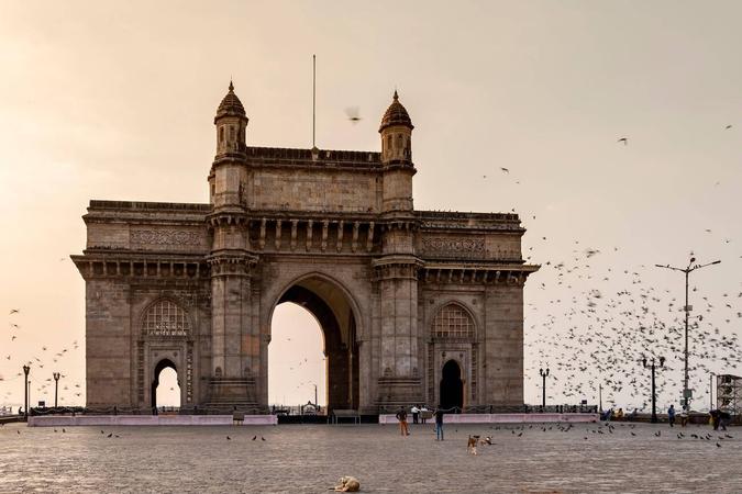 Go for Morning Bicycle Tour in Mumbai and explore Gateway of India