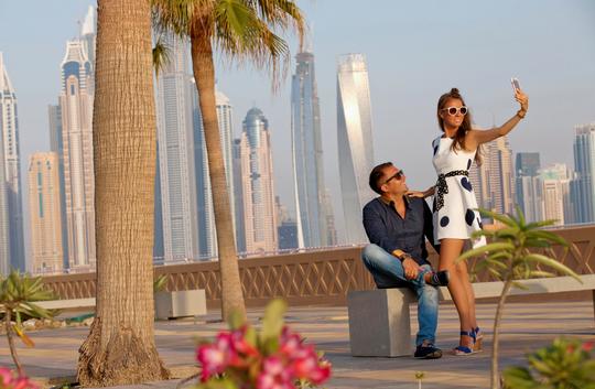 Exotic Dubai Honeymoon with Desert Camping Image