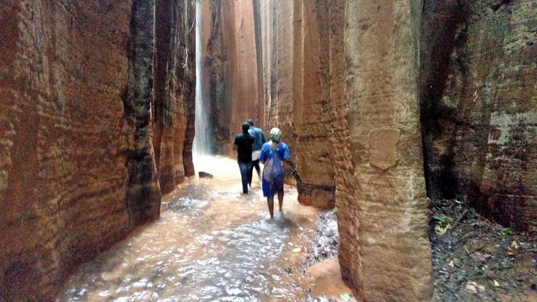 Awhum Waterfall & Cave