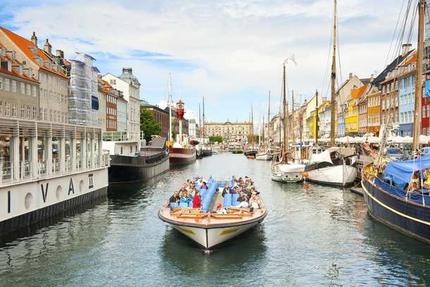 6glb18qig6crkw5jcyx0hnk3c2gg shutterstock 204347152