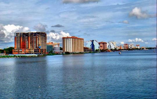 Munnar To Ernakulam Sightseeing Tour Image