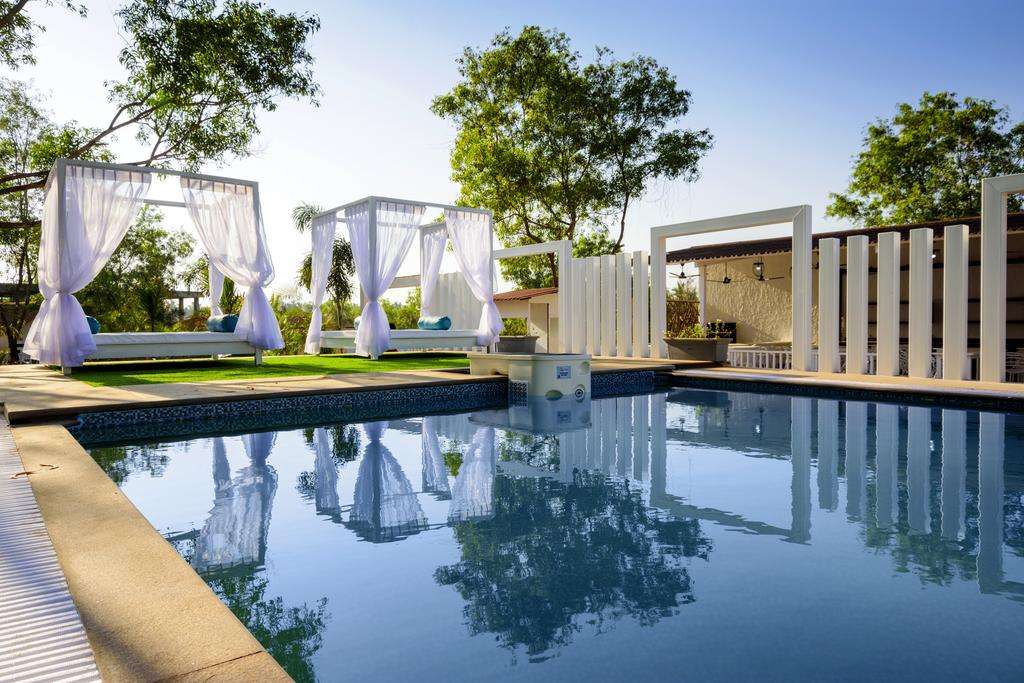 White Woods Resort & Spa Image