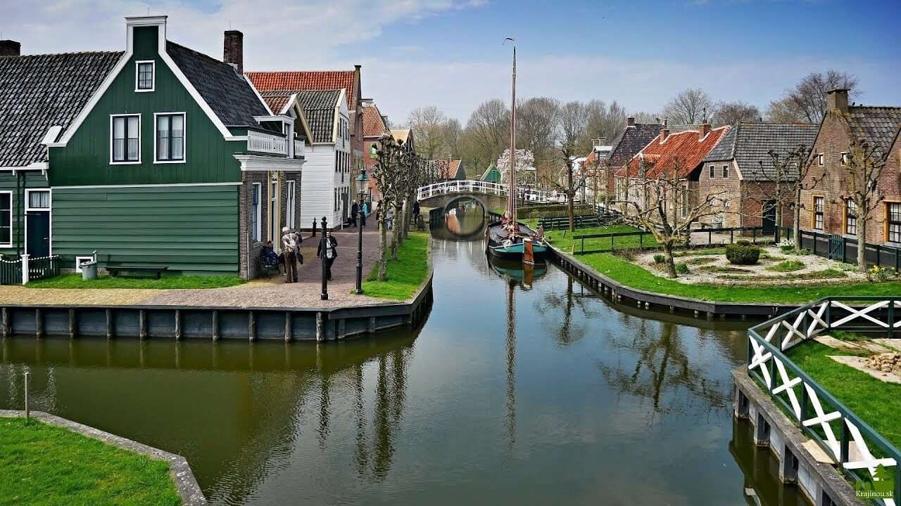 Visit Zuiderzeemuseum to see real open-air museum