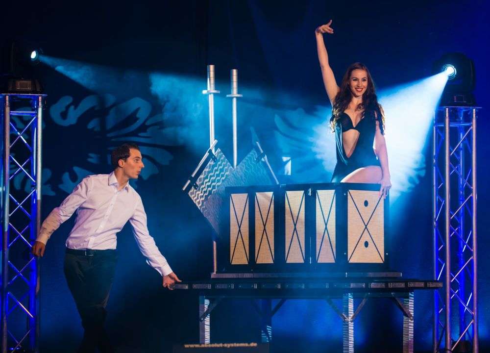 Tuxedo Illusion Hall Pattaya Tickets Image