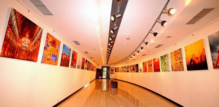 Jehangir Art Gallery