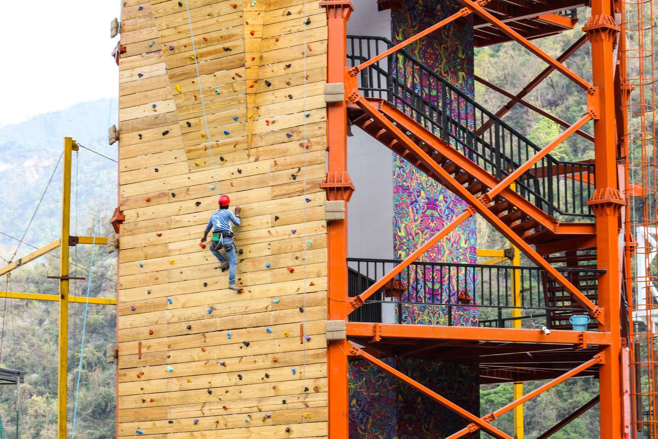 Push your limits with an exciting vertical climb in Rishikesh