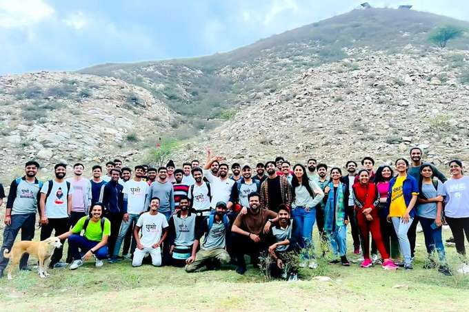 Pose for stunning photos with your trekking group