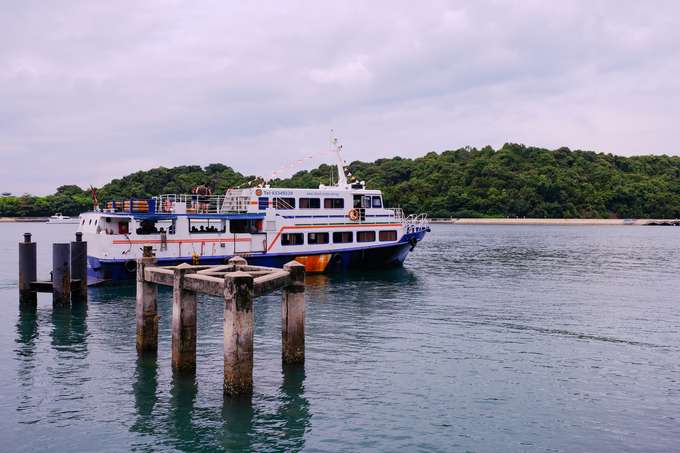 Begin the journey to three islands of Singapore City