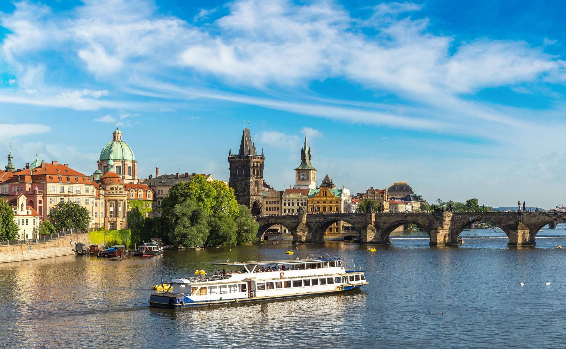 Prague River Cruise Image