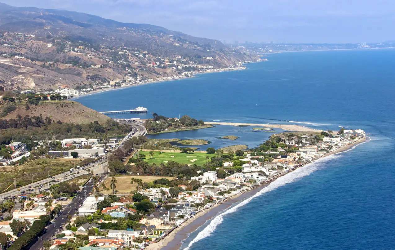 10-Minute Hollywood Sign Helicopter Tour Image