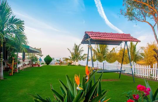 A Peaceful Villa on the backwaters of Gangapur Dam, Nashik Image