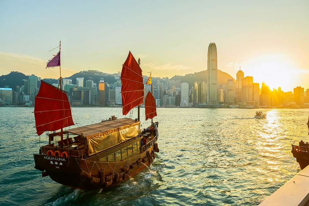 Aqualuna Evening Sail Hong Kong