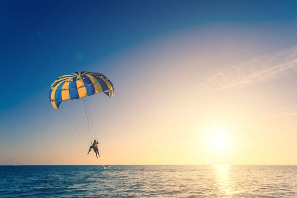 Parasailing in Havelock