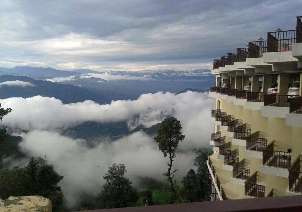 J K Clarks Exotica, Dalhousie Image