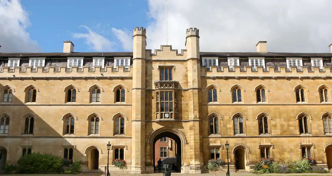 Cambridge City Tour Book Now