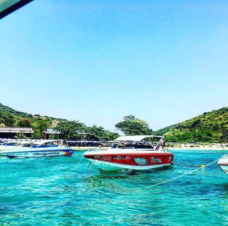 Coral Island tour on a speedboat