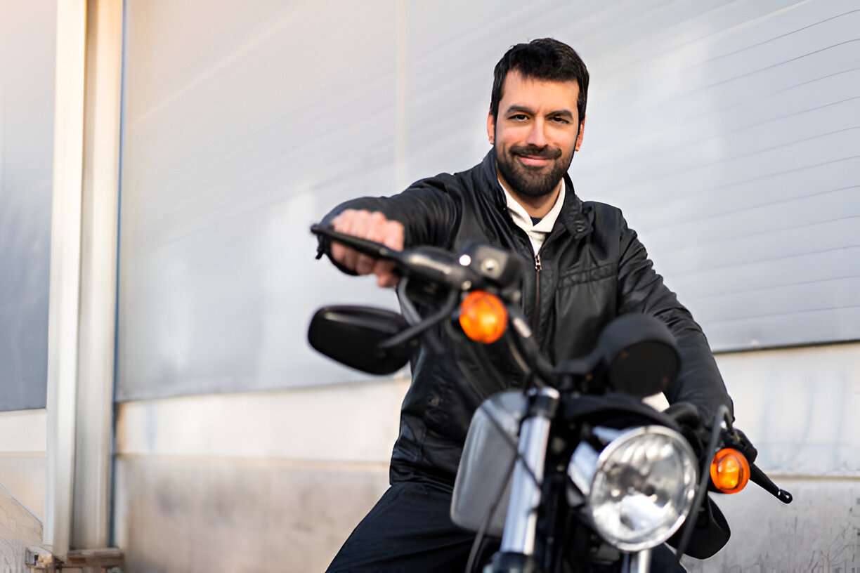 Cruise Chennai streets on a stylish Bajaj Pulsar 150