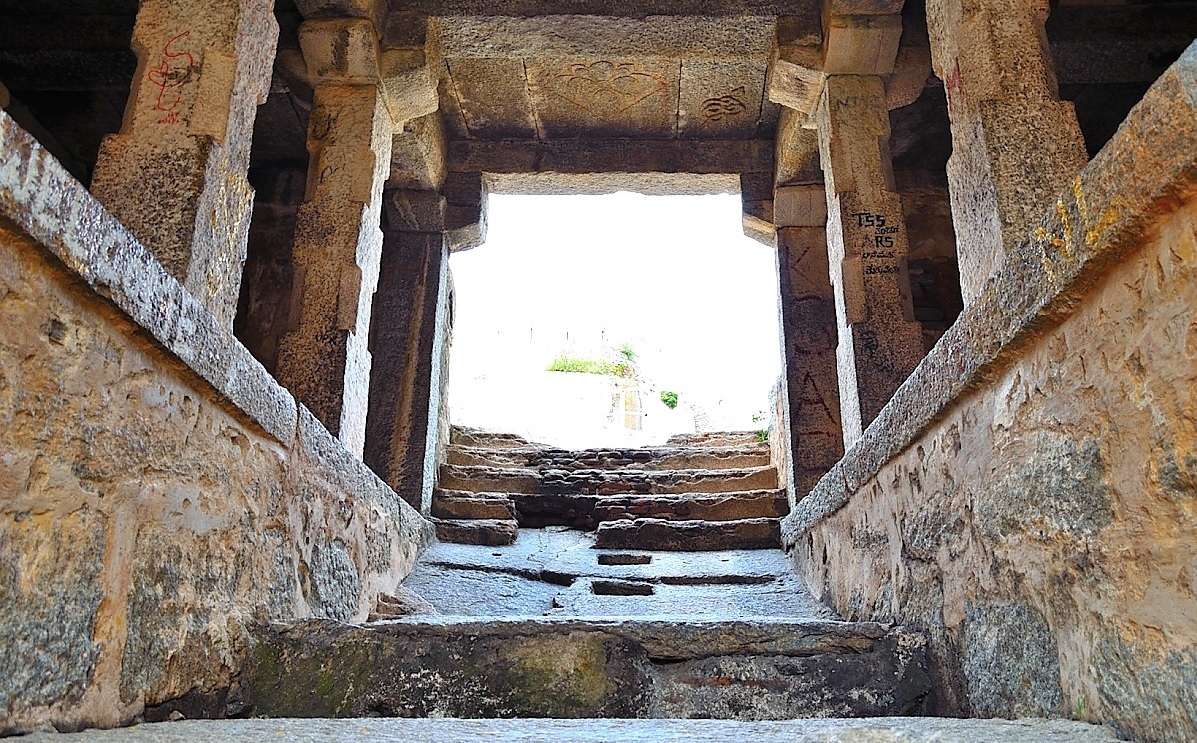 Madhugiri Fort Trek Image