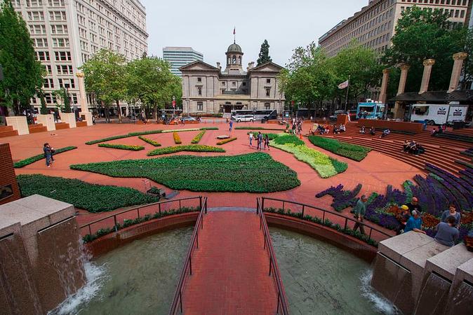 Pioneer Courthouse Square