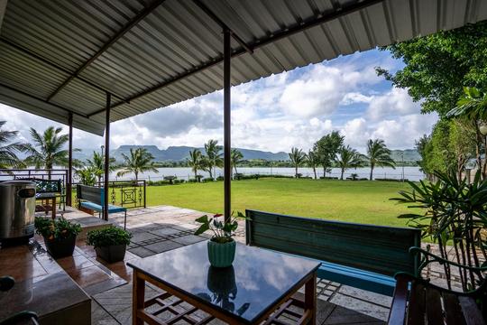 Savana Lake Resort Image