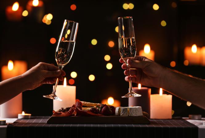 Get a romantic dining experience in Mumbai