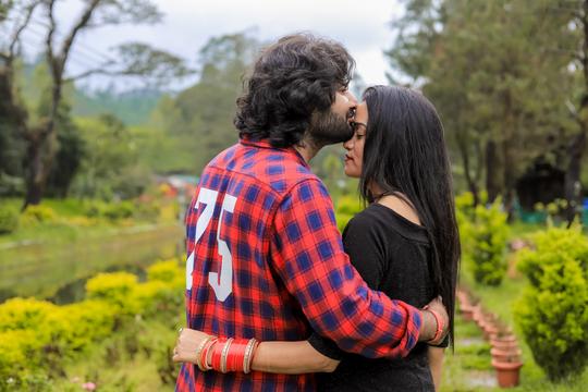 Romantic Couple Photoshoot in Panchgani Image