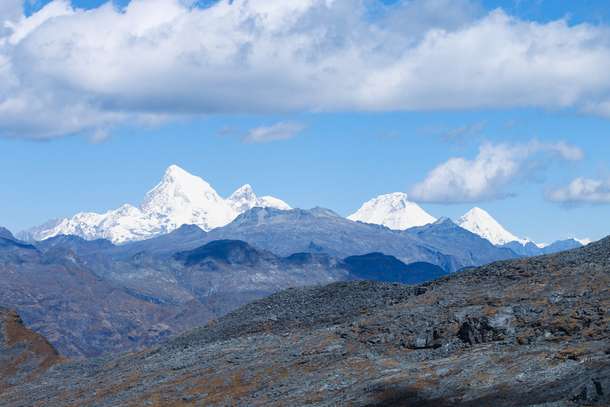 8l5fvhw16srdveej03qzex2w6uwg mount%20jhomolhari%201