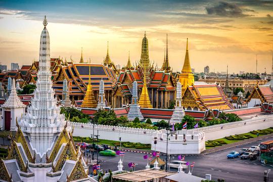 Bangkok Hop On Hop Off Bus Tour Image