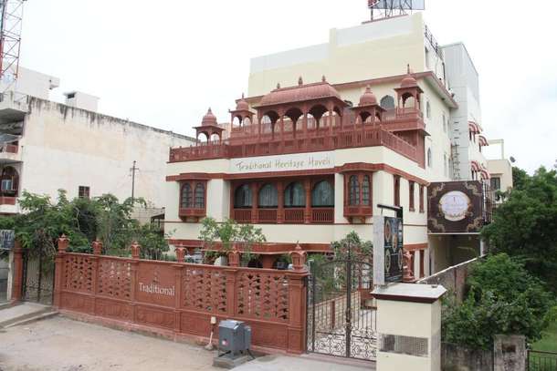 Traditional Haveli Hotel In Jaipur