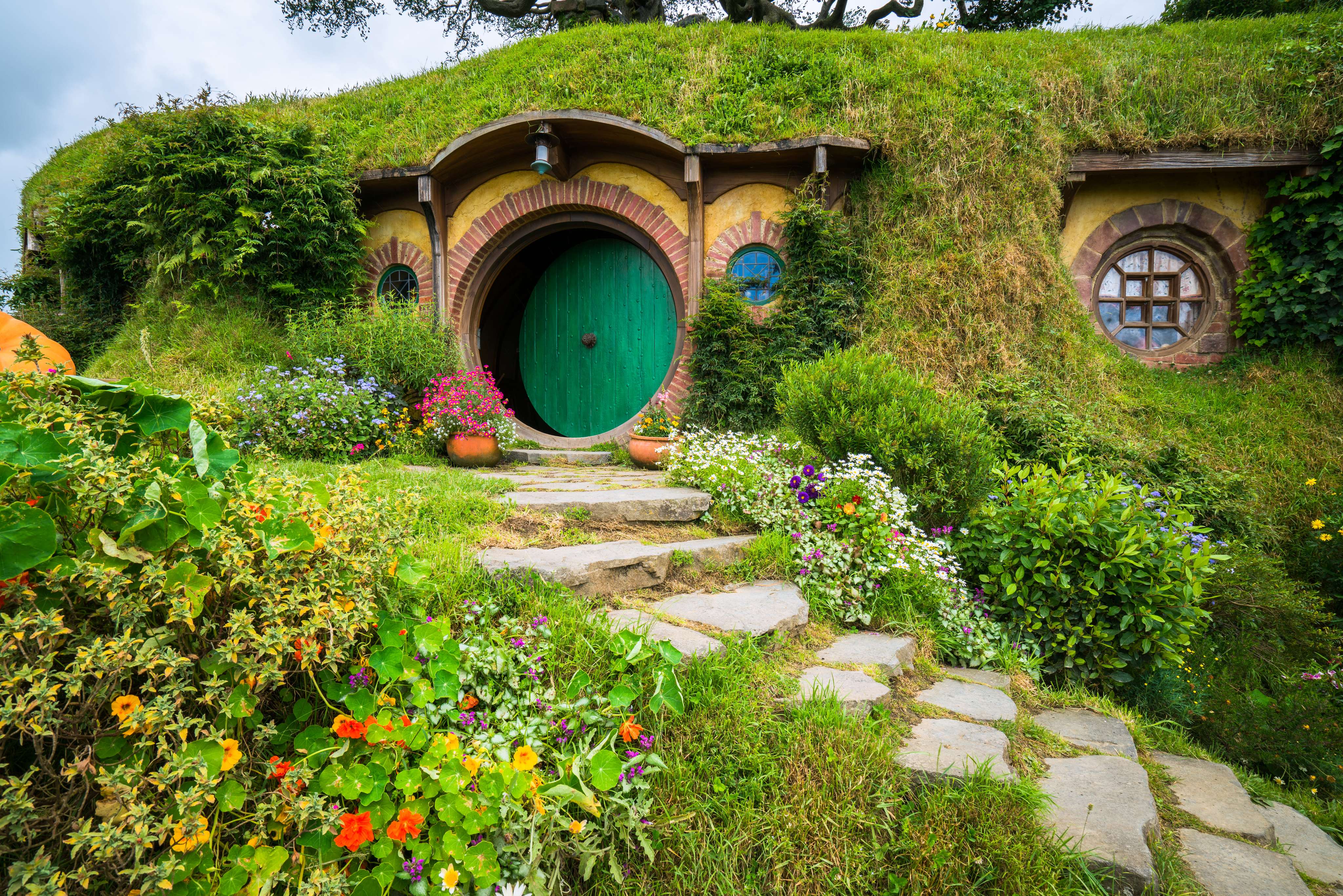 Hobbiton Movie Set