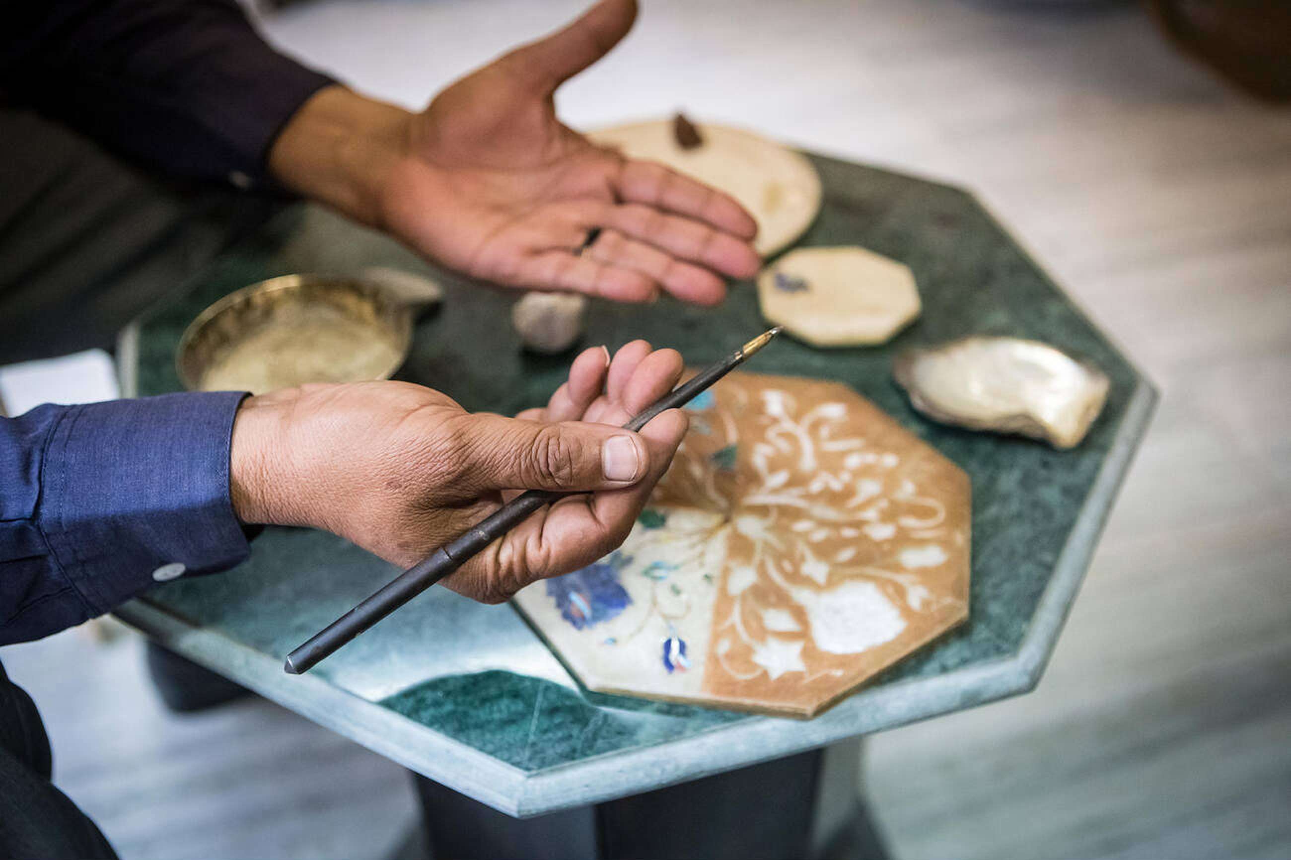 See Agra's hidden handicrafts with artisans who keep traditions alive