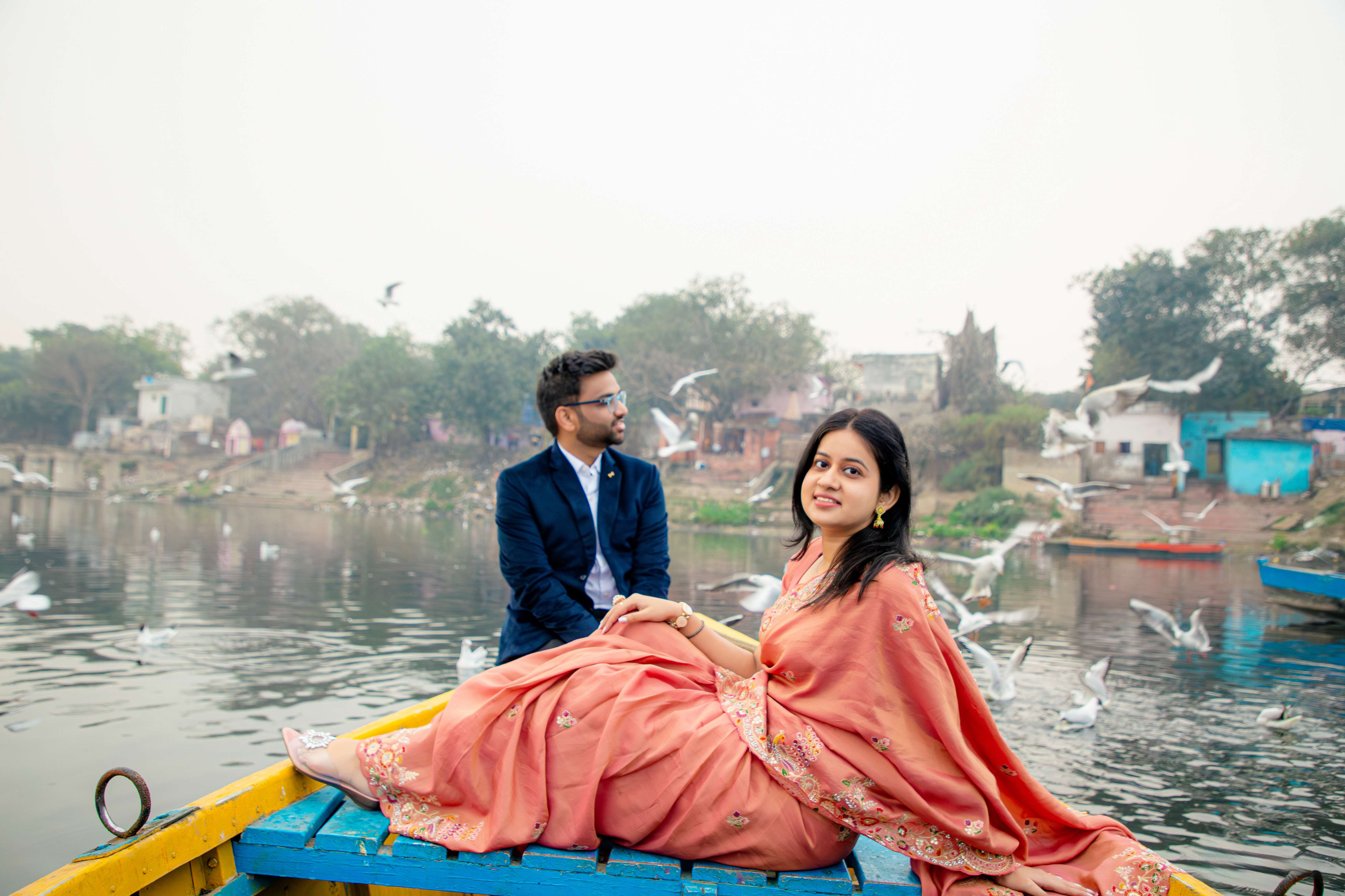 Couple Photoshoot at Yamuna Ghat, Delhi