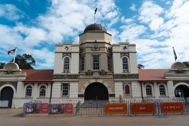 Visit Taronga Zoo for an unforgettable wildlife adventure