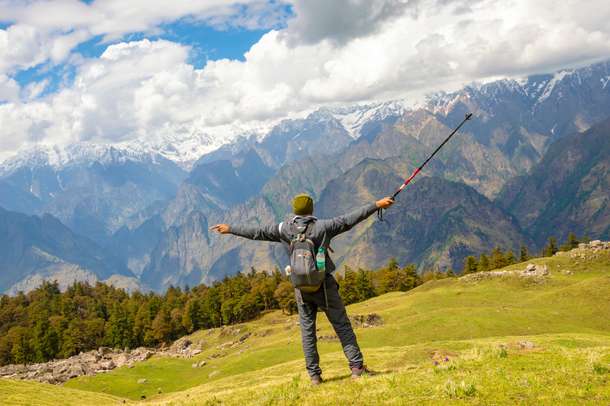 Capture stunning mountain views during Gorson Bugyal trek in Auli