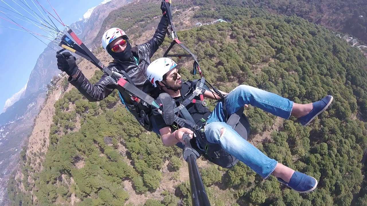 Paragliding in Gangtok Image
