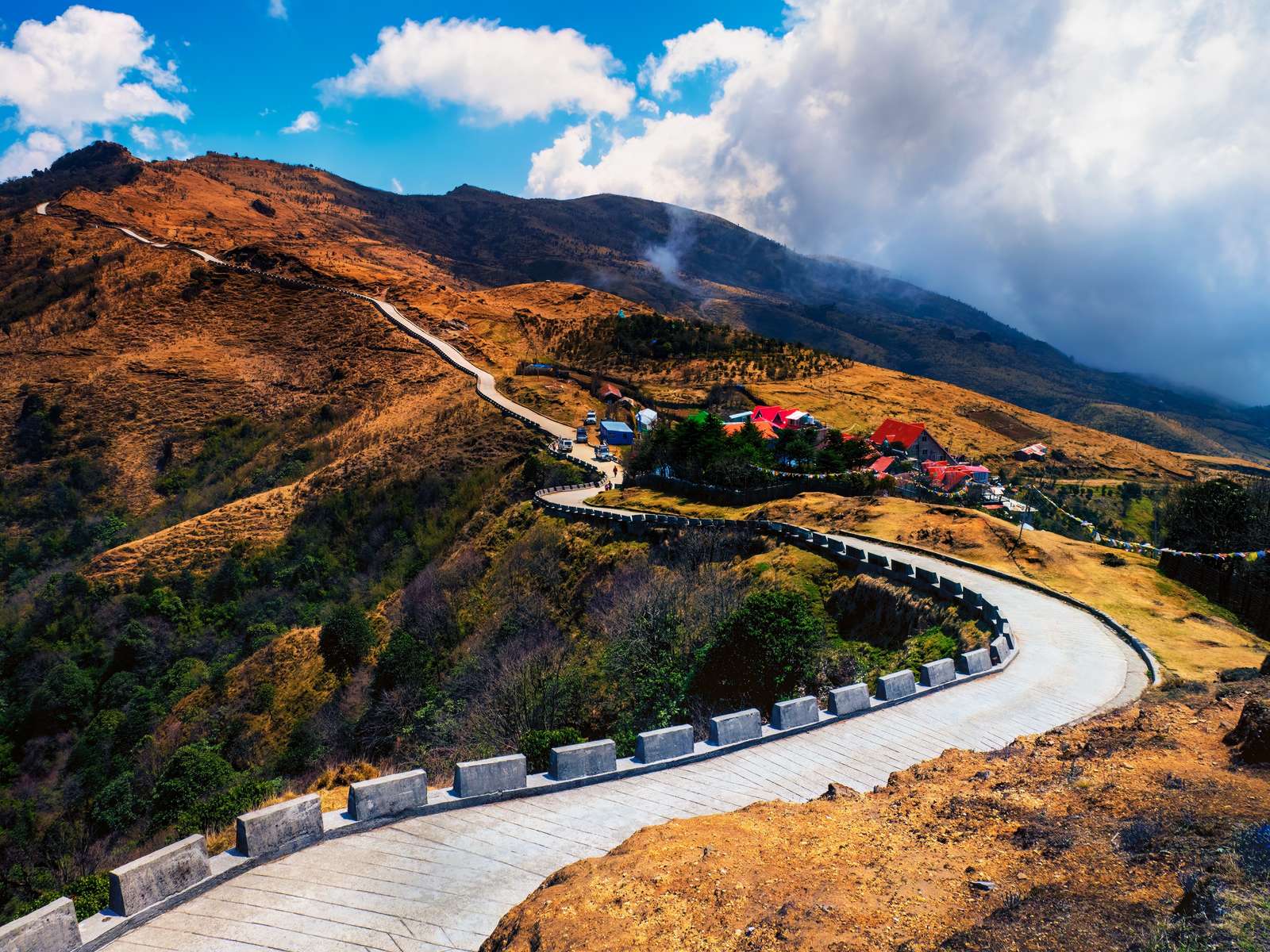 Sandakphu Trek Image
