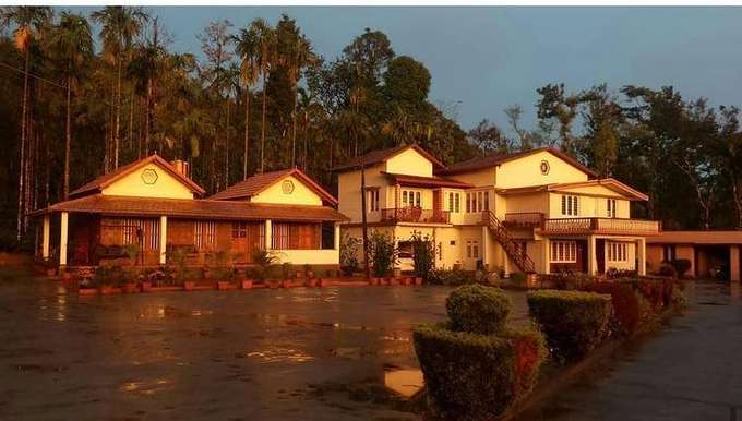 Homestay Amidst Lush Coffee Estate in Coorg