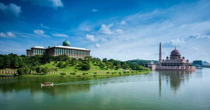Putrajaya Cruise Tour, Kuala Lumpur